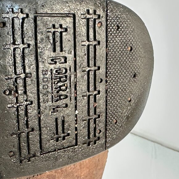 Corral Brown Heeled Boots with Embroidered Wings - Picture 11 of 16